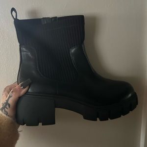 Brand new never worn Torrid boots size 11